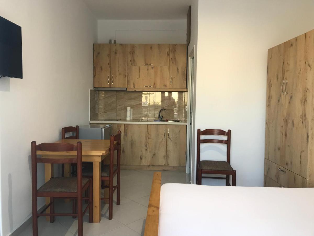 Vila Bedro Sarandë Exterior foto